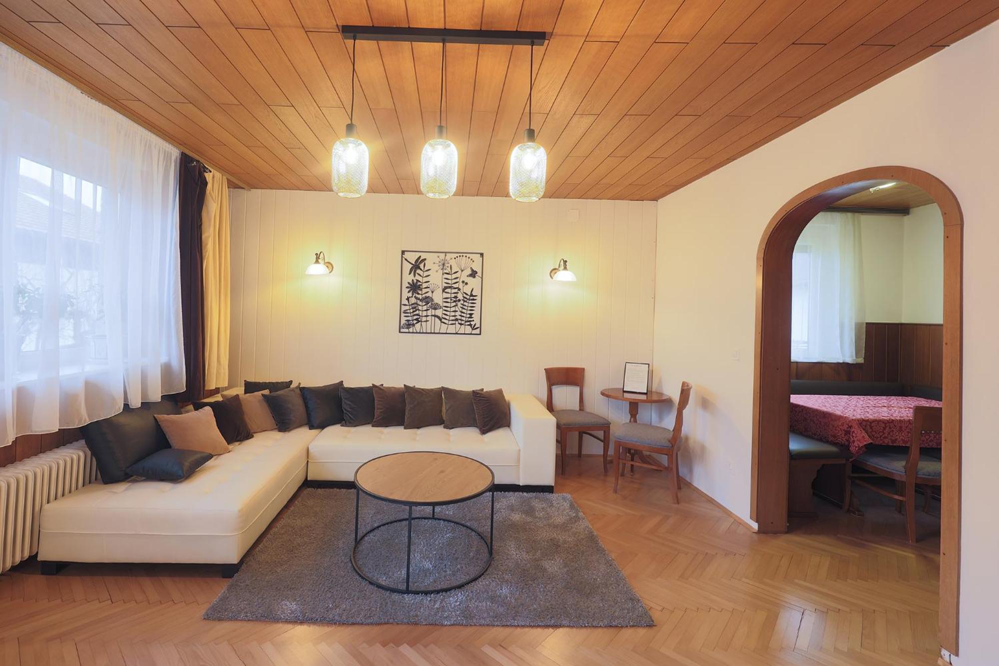 Papas Apartment Lesce  Luaran gambar